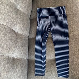 Athleta size M leggings